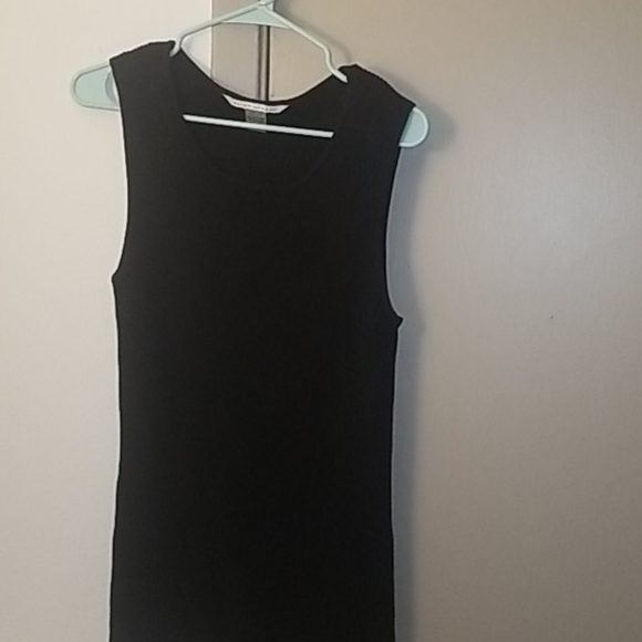 Top - Picture 2 of 4